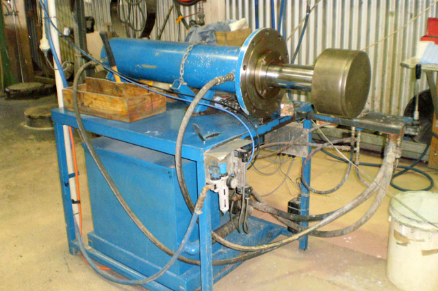 Hydraulic Extruder